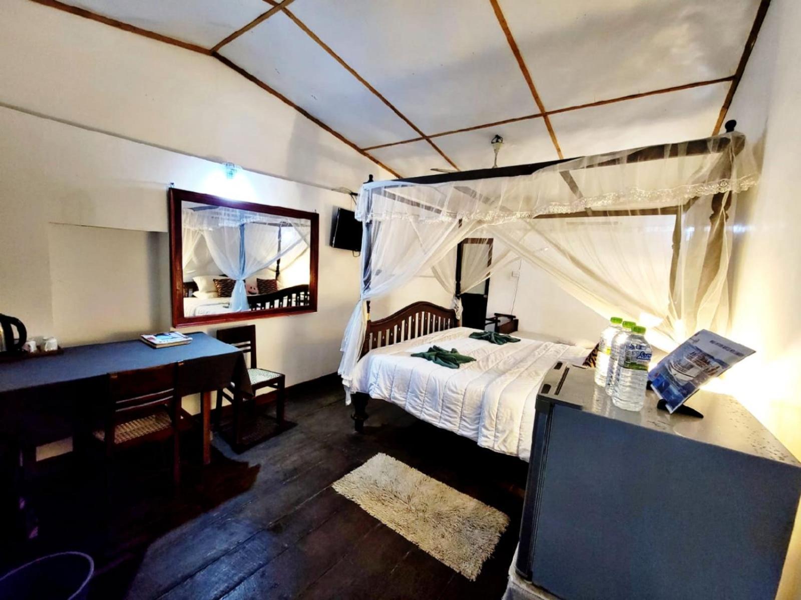 Villa Blue Ocean Mirissa Bagian luar foto